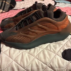 Yeezy 700 v3 copper fade